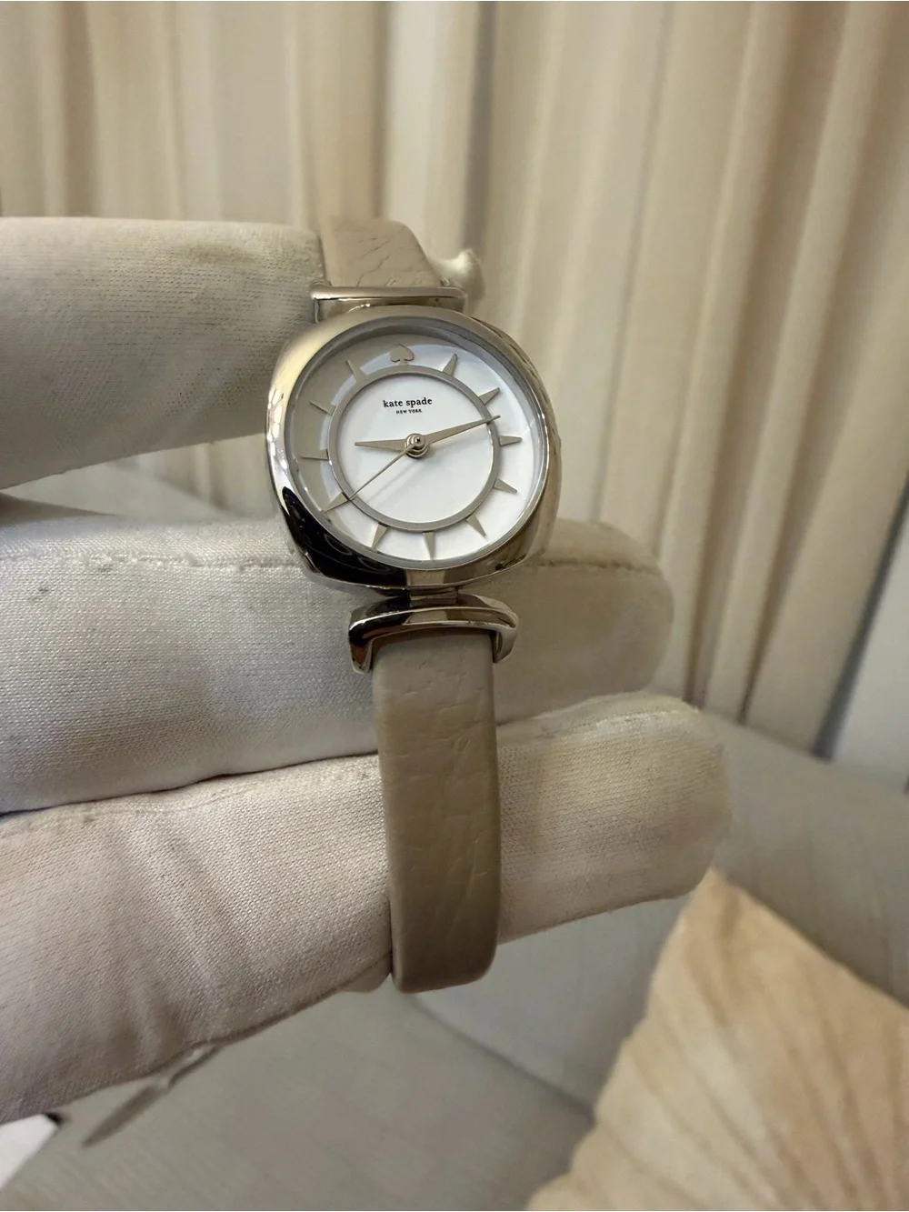 Kate Spade Barrow KSW1321 Silver Tone Women's Watch - For Parts or Repair